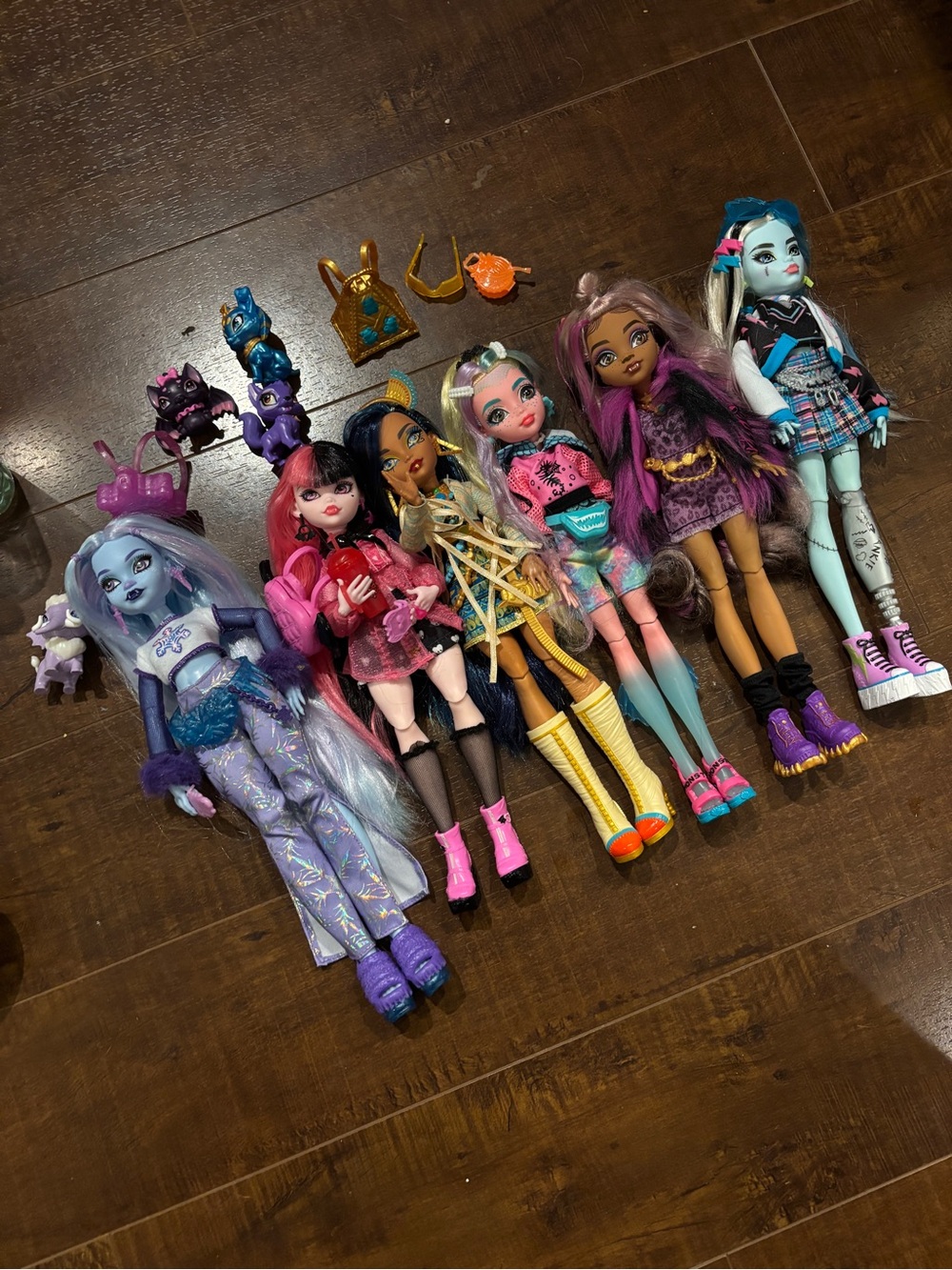 monster high dolls